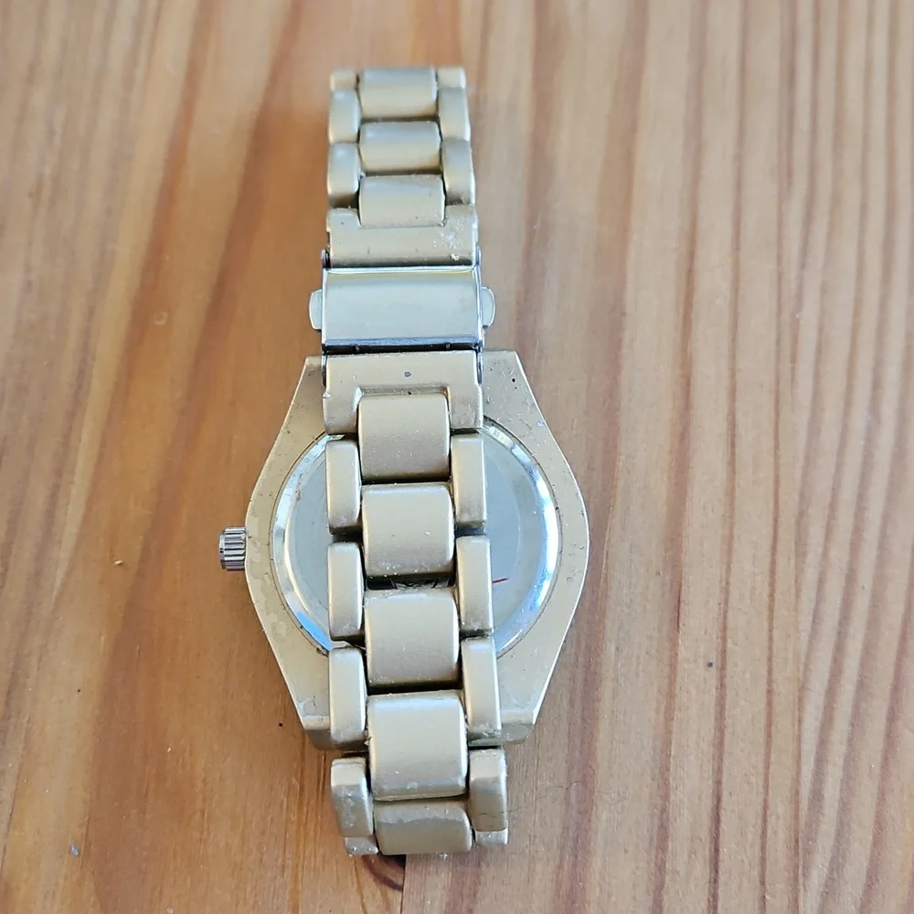 Geneva Metal Fashion Watch